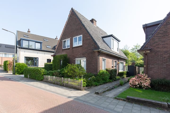 Foto 1 van Van Berckstraat 5