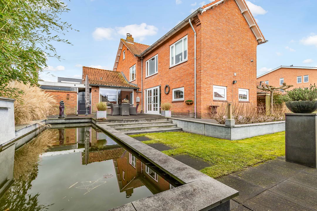 Photo 88 of Vackenordestraat 7