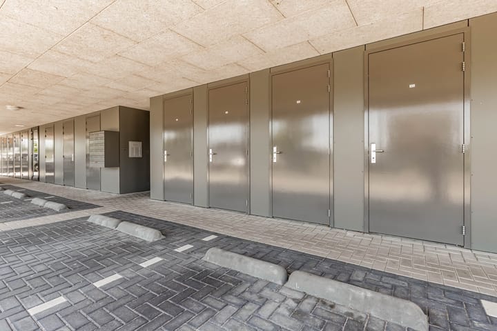 Photo 6 of Olivier van Noortstraat 4-M