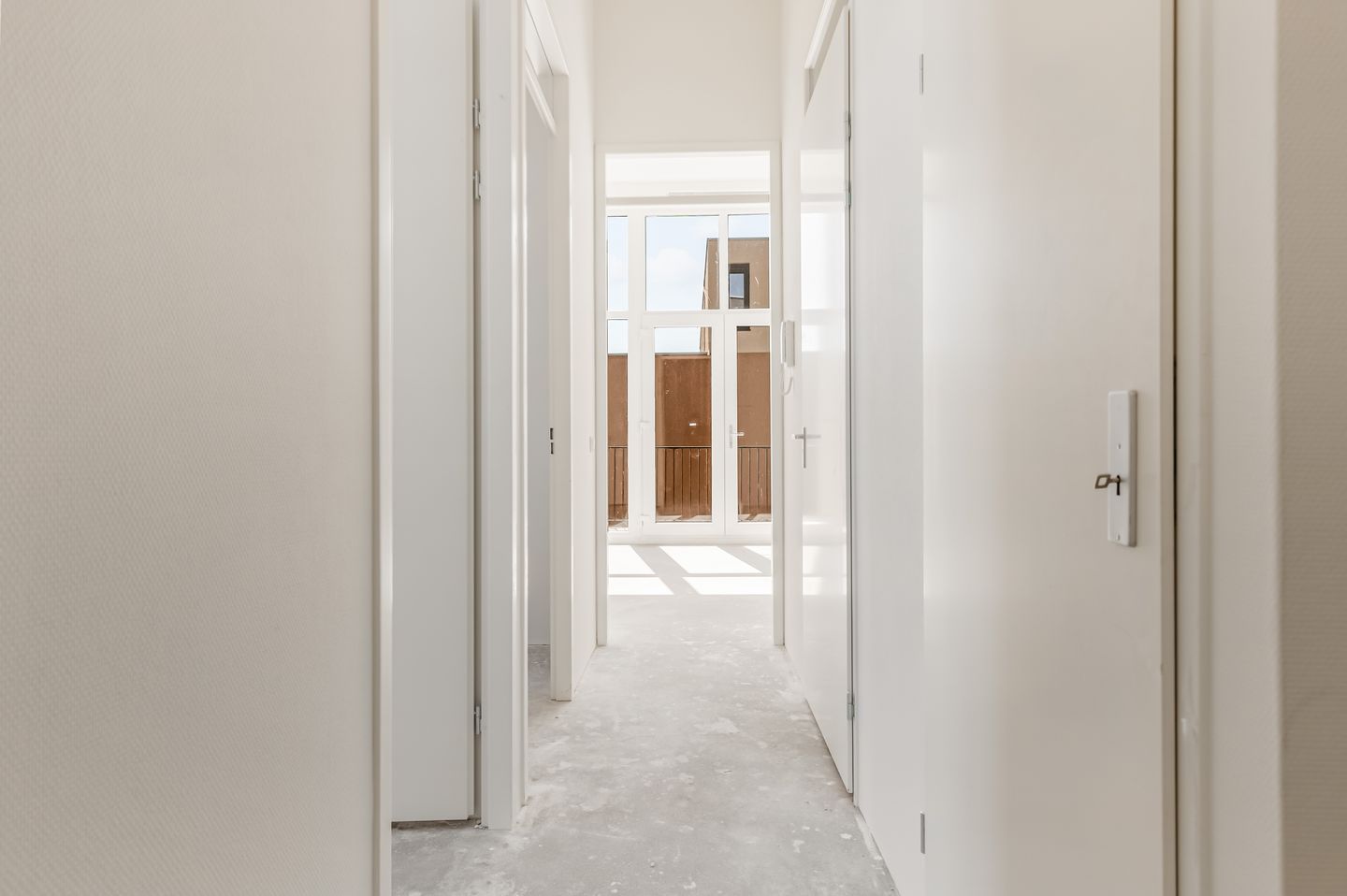 Photo 10 of Olivier van Noortstraat 4-M