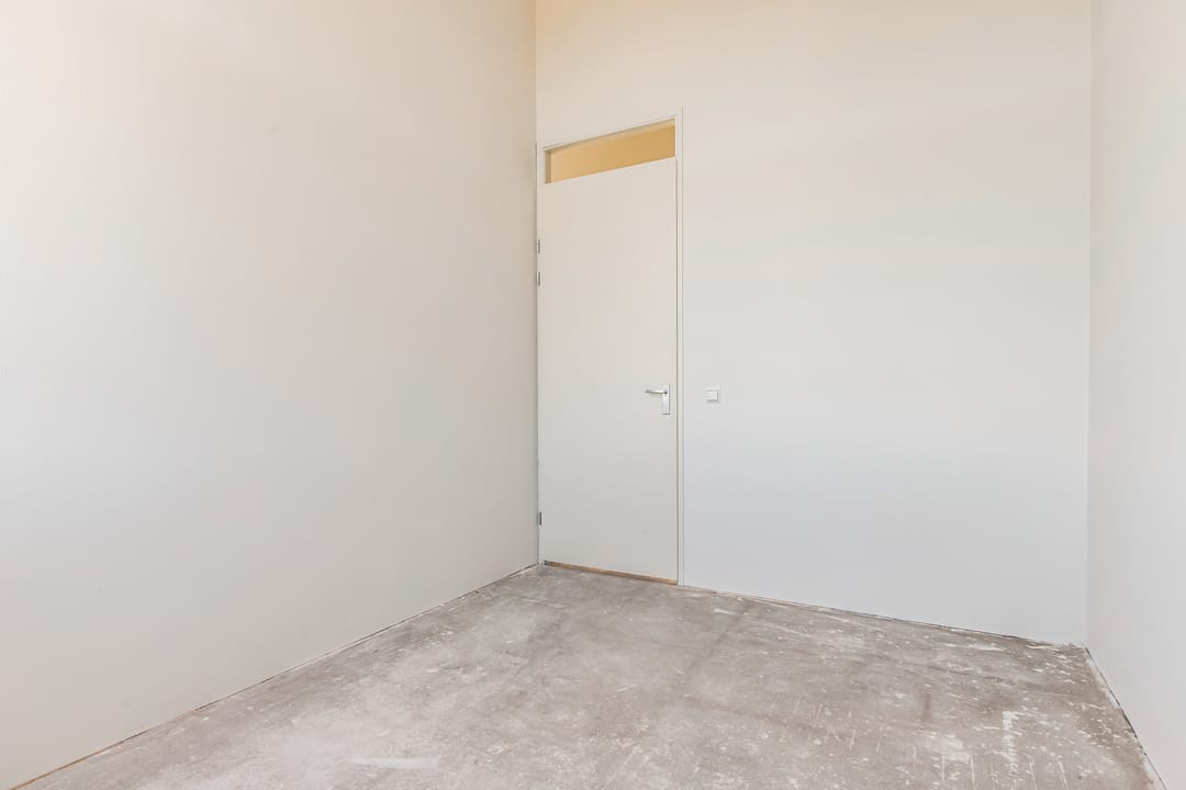 Photo 22 of Olivier van Noortstraat 4-M