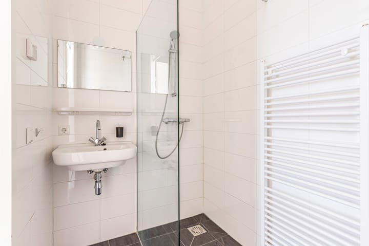 Photo 24 of Olivier van Noortstraat 4-M