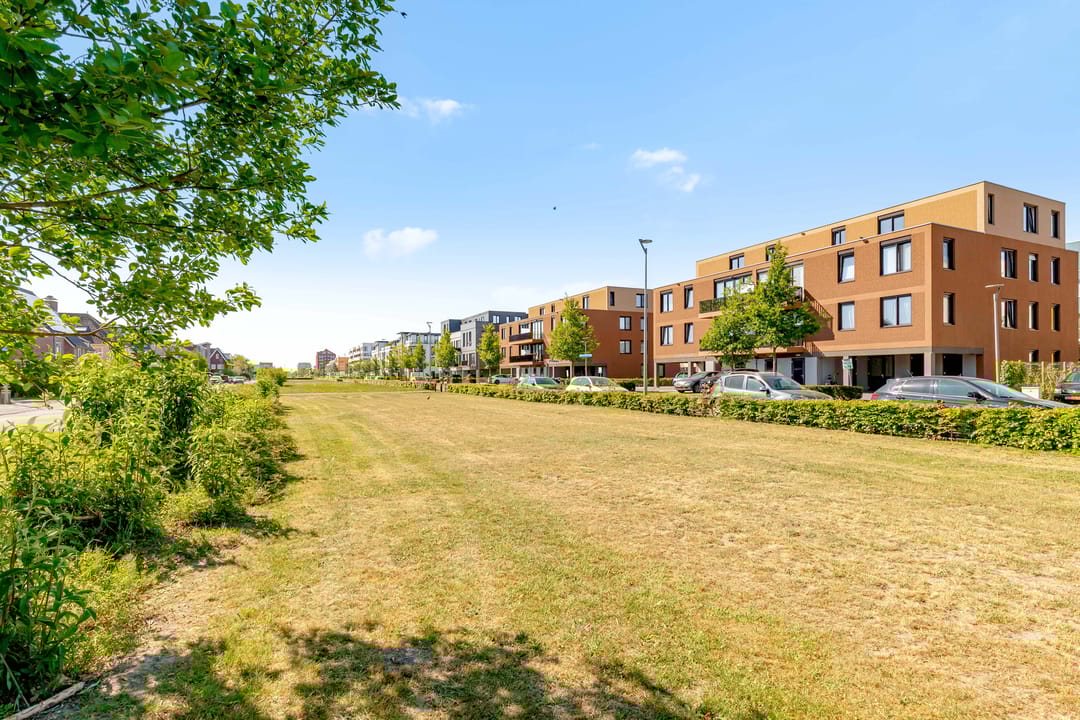 Photo 32 of Olivier van Noortstraat 4-M