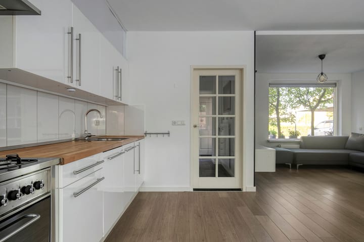 Foto 11 van Ouverturestraat 8