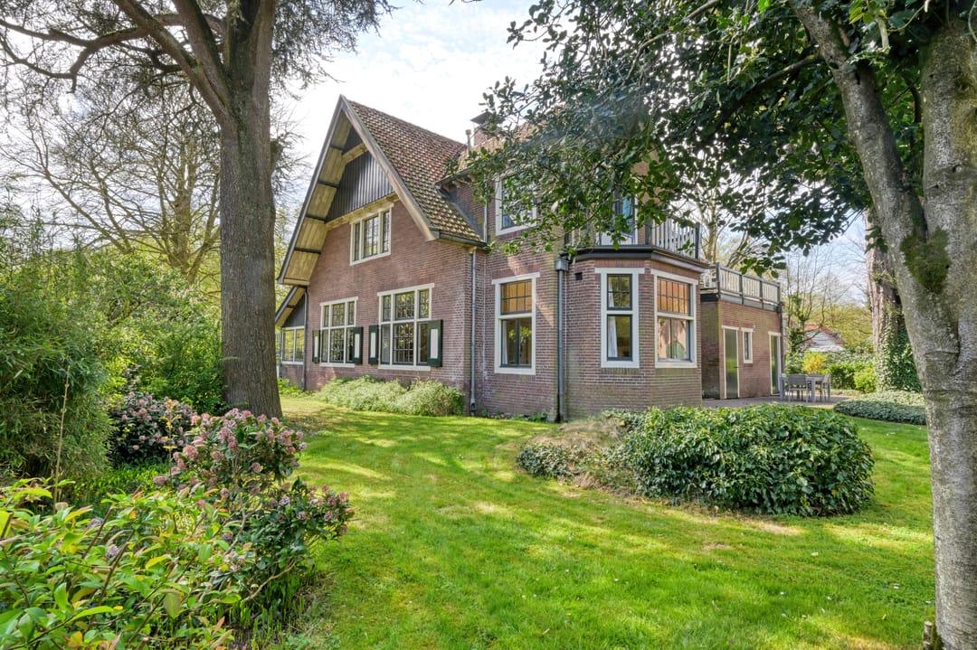 Photo 2 of Generaal Foulkesweg 85