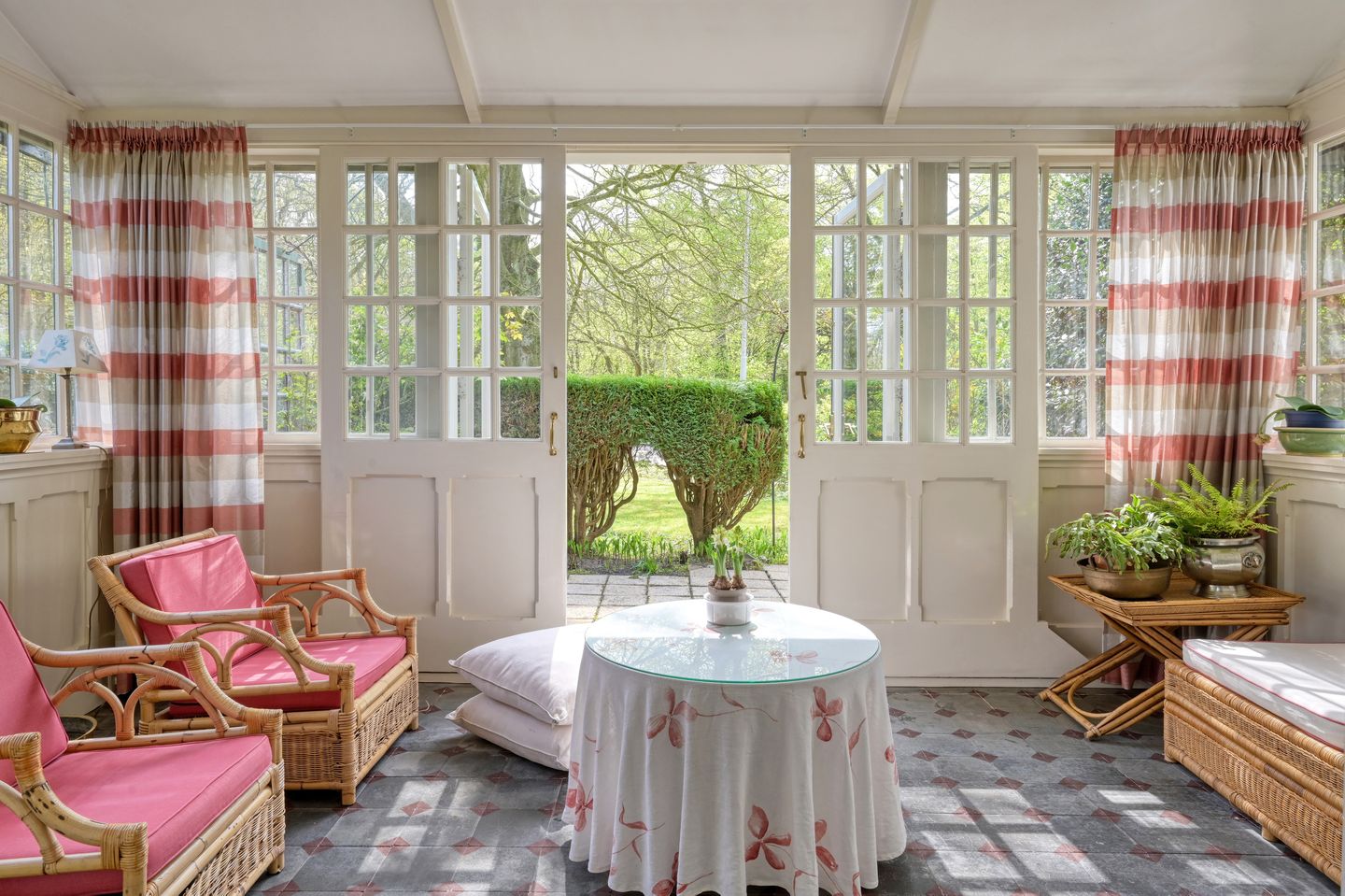 Photo 10 of Generaal Foulkesweg 85