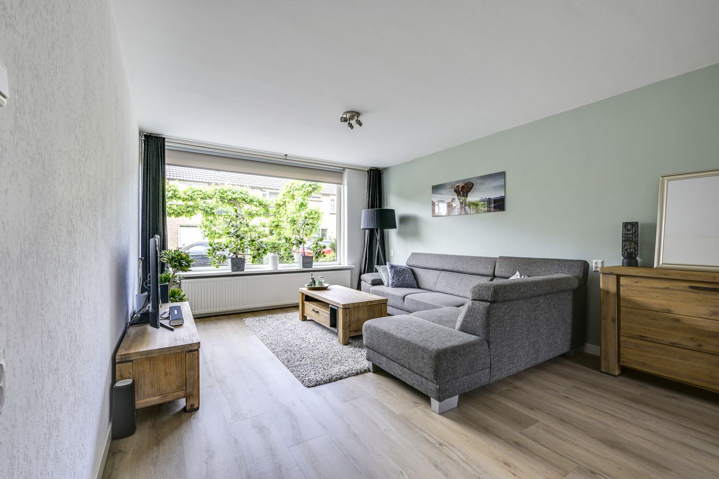 Photo 5 of Zuiderstraat 30