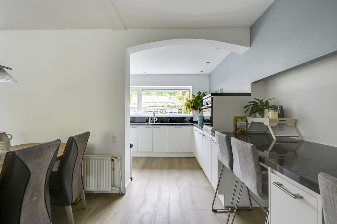 Photo 16 of Zuiderstraat 30