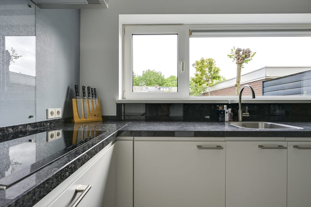 Photo 22 of Zuiderstraat 30