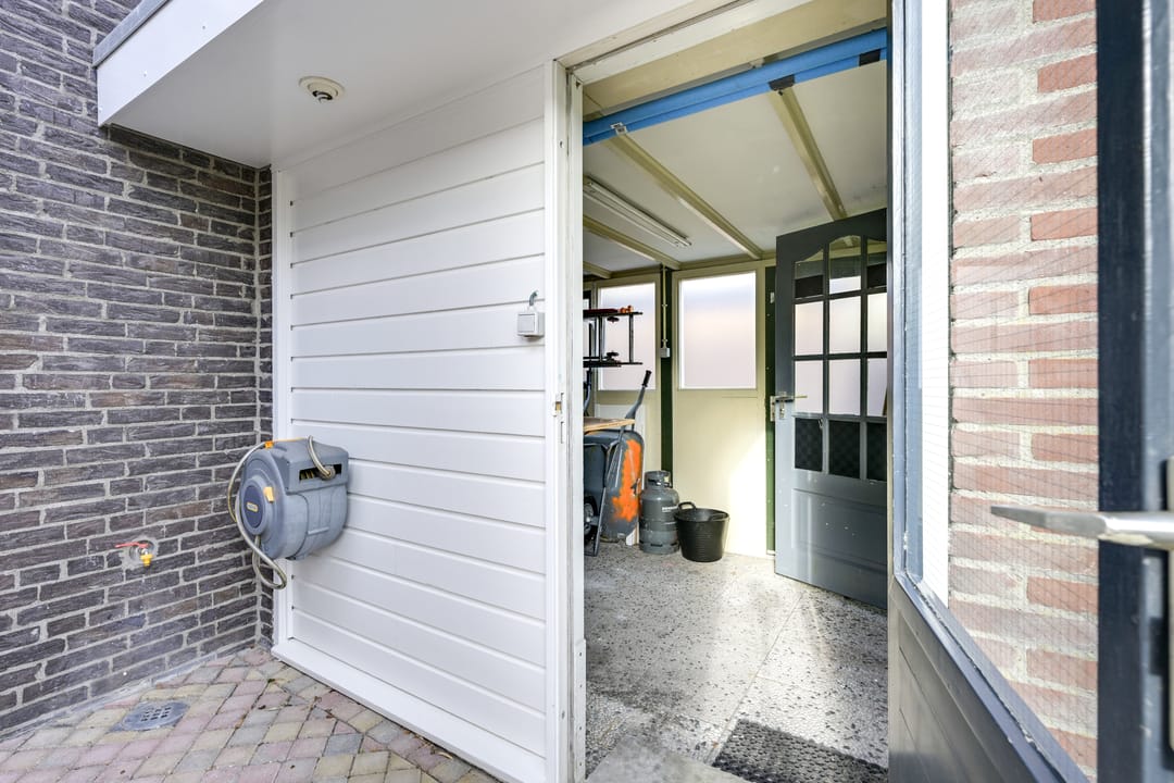 Photo 61 of Zuiderstraat 30