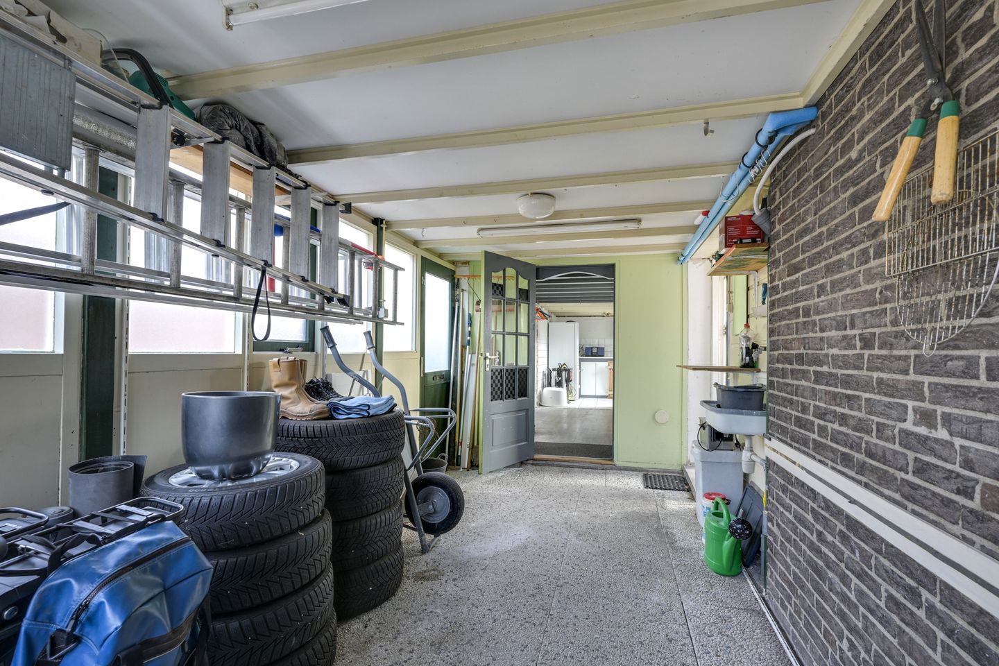 Photo 64 of Zuiderstraat 30