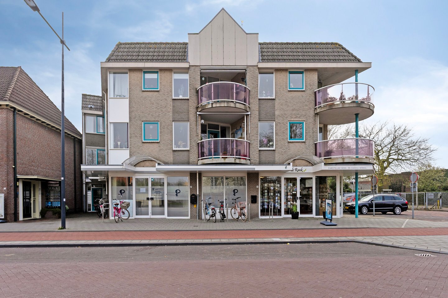 View photo 1 of Prins Bernhardlaan 28