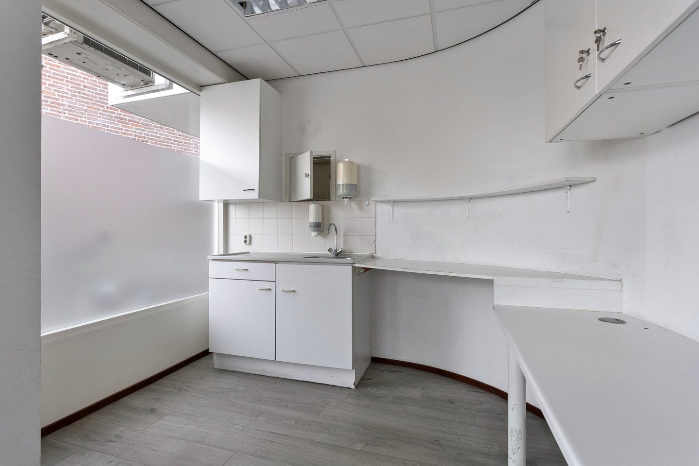 View photo 3 of Prins Bernhardlaan 28