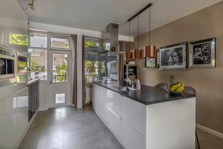 Foto 4 van Röntgenstraat 32-A