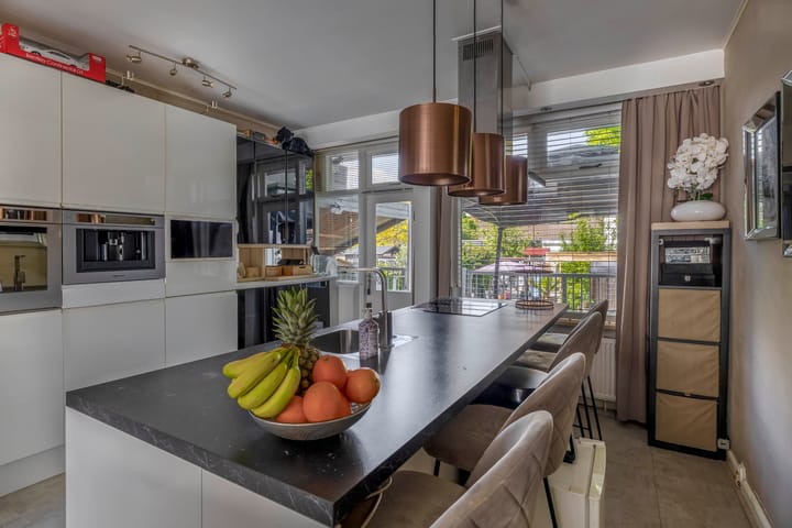 Foto 16 van Röntgenstraat 32-A