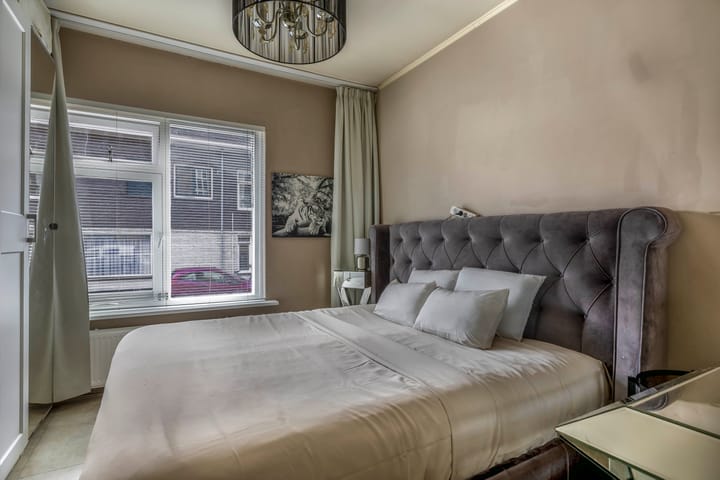 Foto 34 van Röntgenstraat 32-A