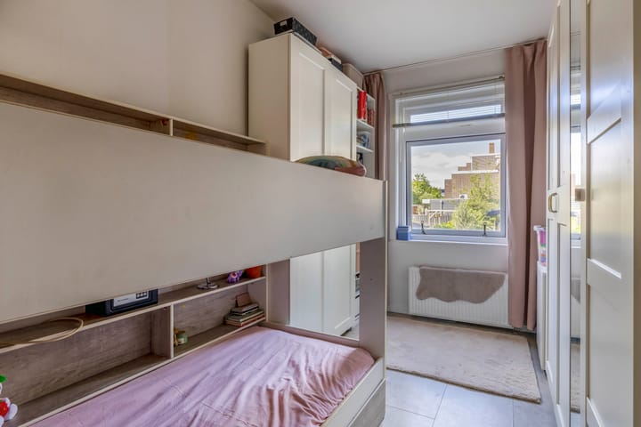 Foto 39 van Röntgenstraat 32-A