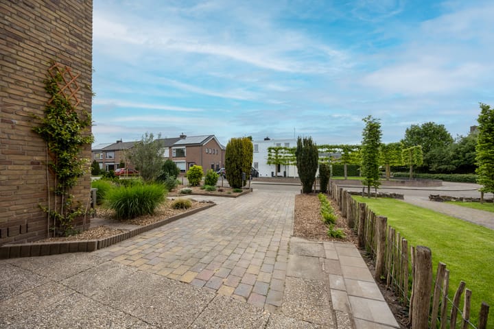 Photo 47 of Koningin Wilhelminastraat 36