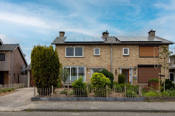 Photo 49 of Koningin Wilhelminastraat 36