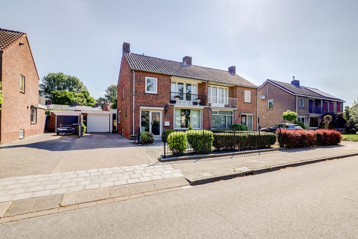 Foto 10 van Van Gaverenlaan 34