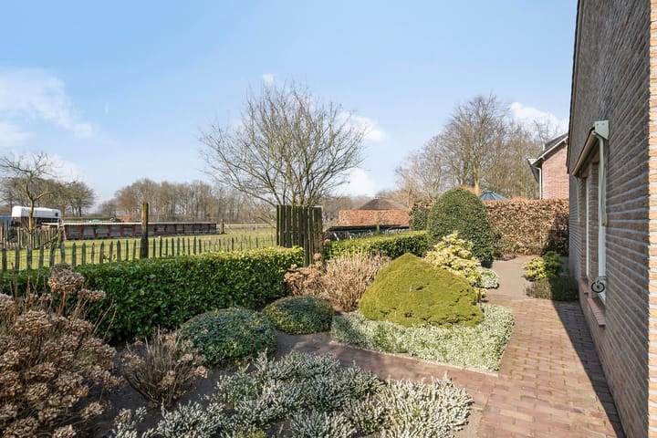 Photo 2 of Hoogeind 37