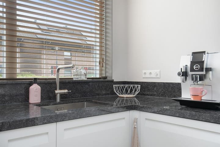 Foto 15 van Emmenhoeve 36