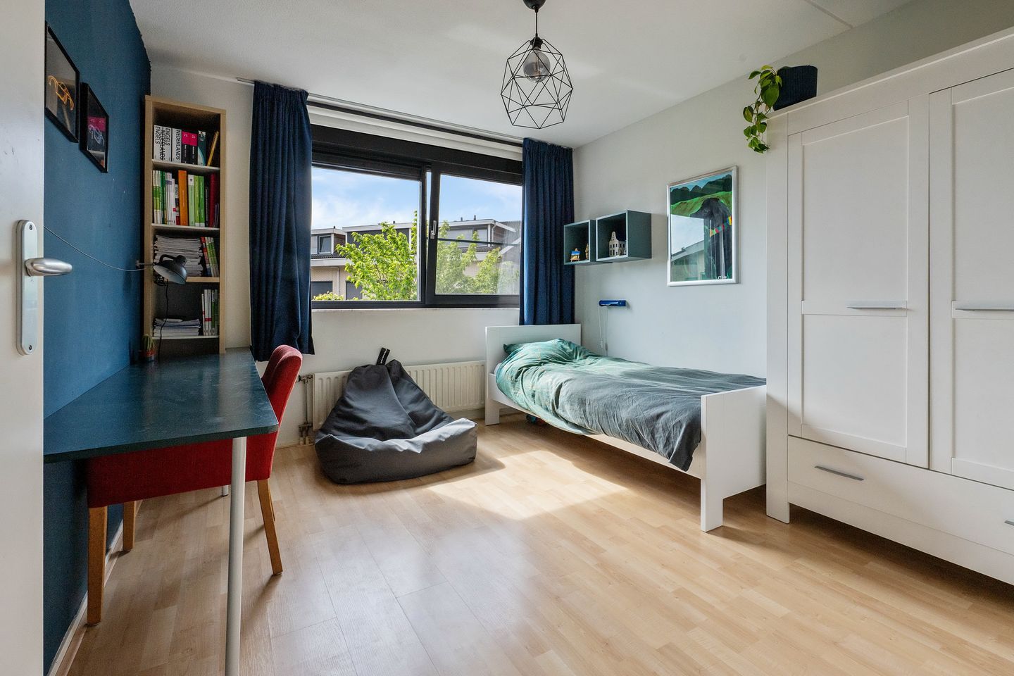 Foto 25 van Donkerelaan 25