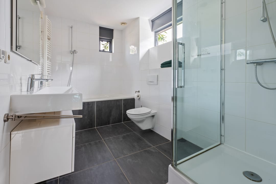 Foto 28 van Donkerelaan 25