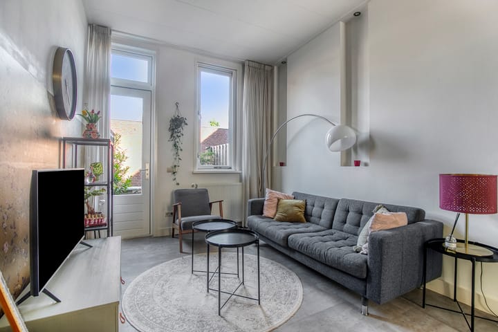 Foto 8 van Spoorstraat 12