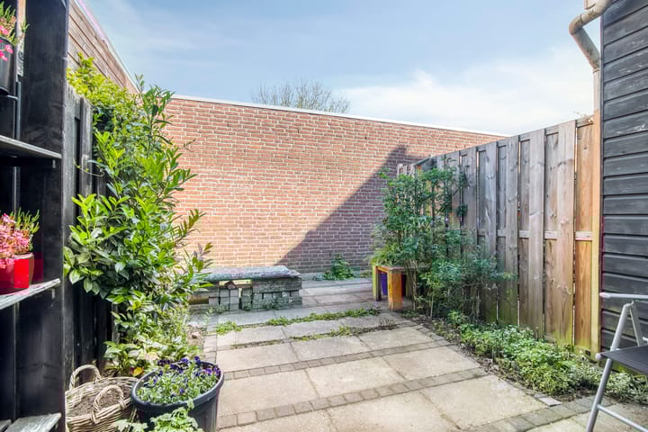 Foto 9 van Spoorstraat 12