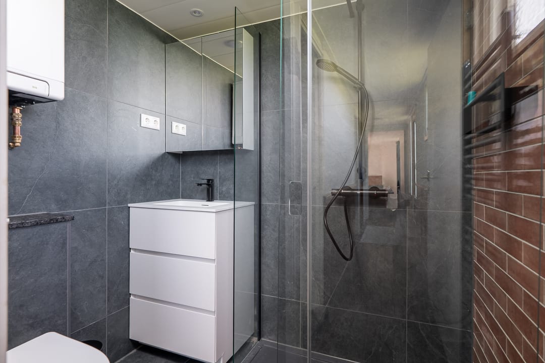 Foto 16 van Hjeljoun