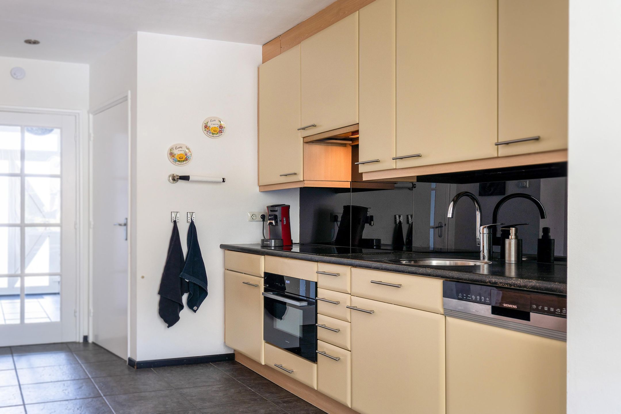 Foto 9 van Burg. Coonenstraat 14