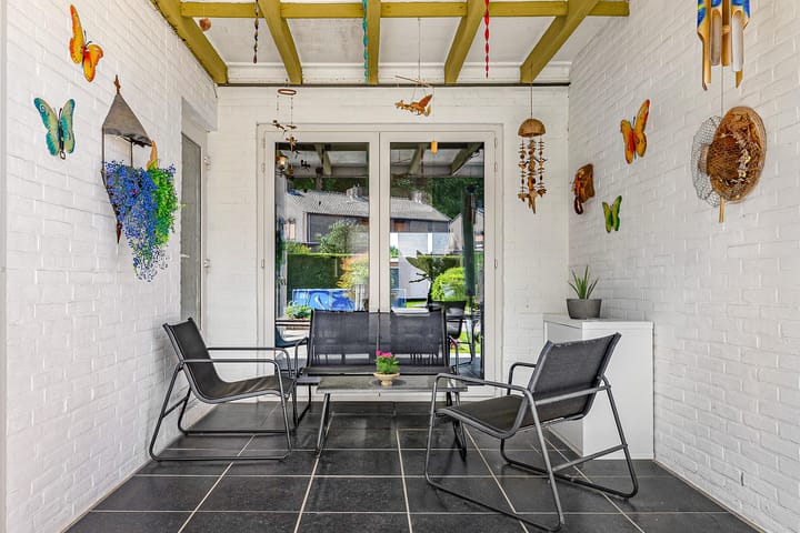 Photo 13 of Burg. Coonenstraat 14