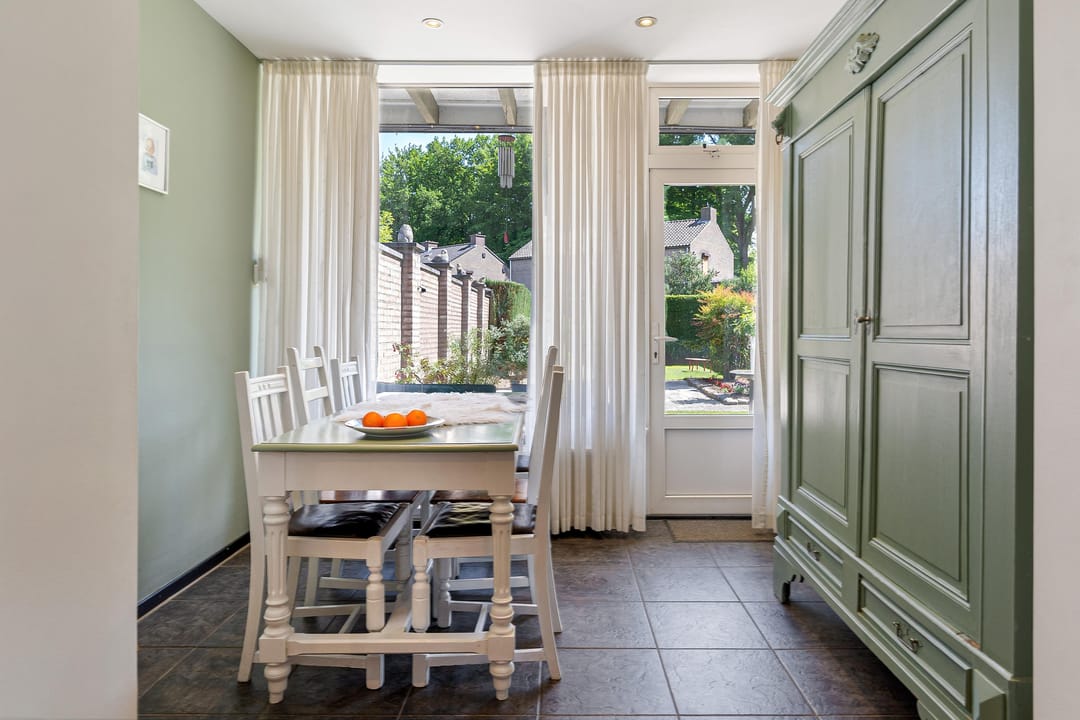 Foto 11 van Burg. Coonenstraat 14