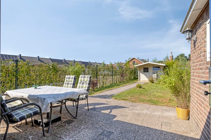 Photo 25 of Schoolstraat 39