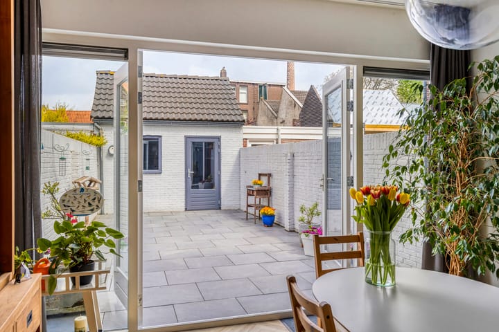 Foto 13 van Hoogvensestraat 159