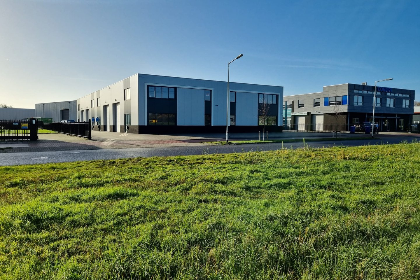 View photo 2 of Steenspil 14-f