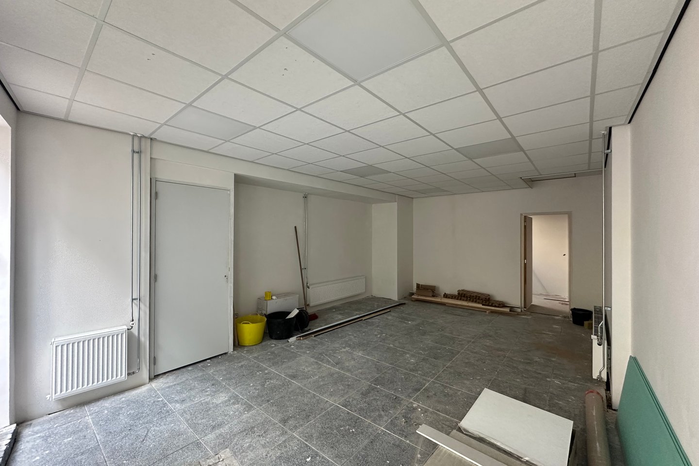 View photo 3 of Raadhuisstraat 154