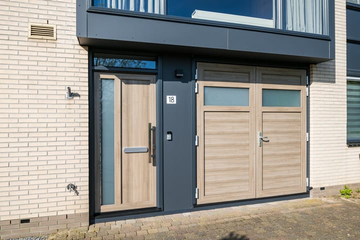 Foto 10 van De Bogaert 18