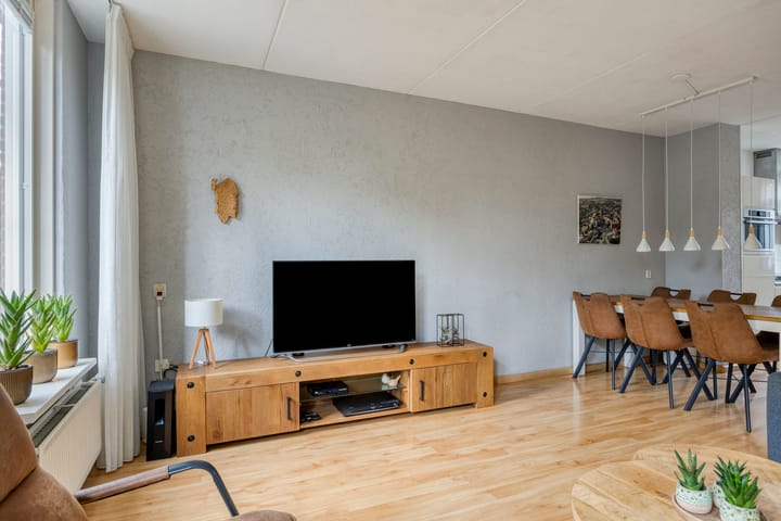 Foto 11 van Hiddemaheerd 154