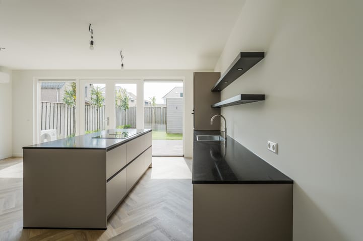 Photo 21 of Zuidwenk 74-B