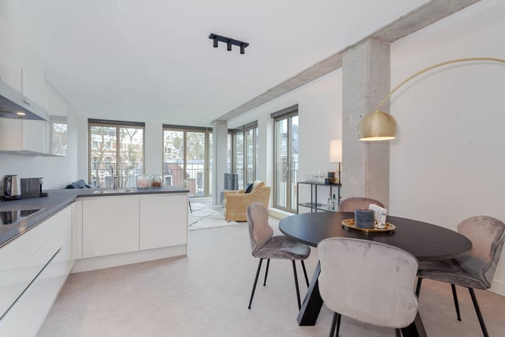 Foto 8 van Van Vollenhovenstraat 3-311