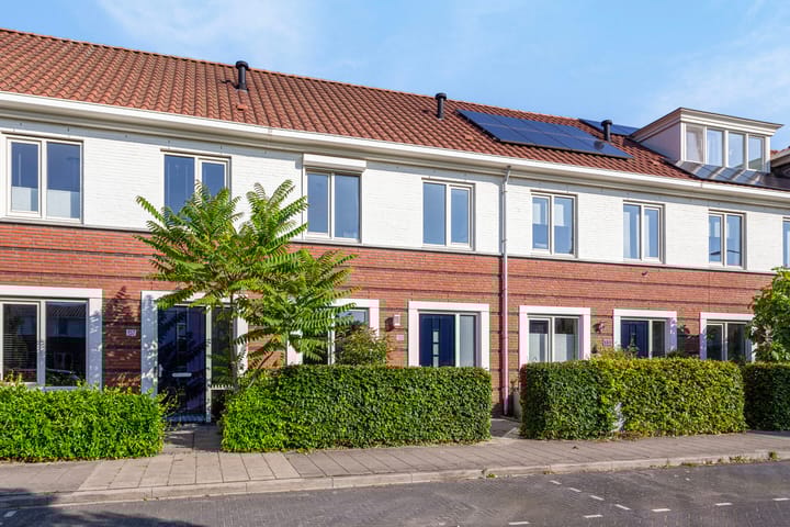 Foto 37 van Remus 150