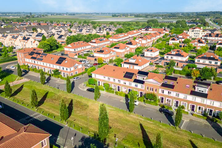 Foto 38 van Remus 150