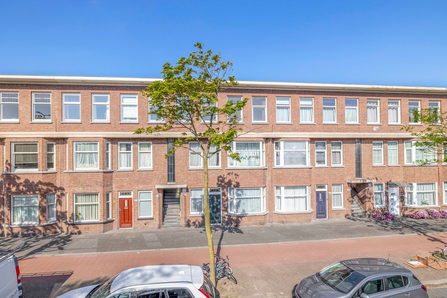 Foto 1 van Van Musschenbroekstraat 211