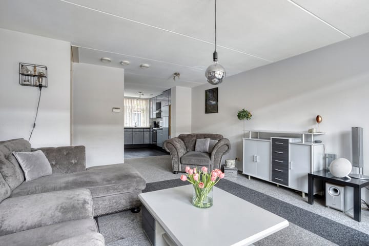 Foto 14 van Lijnbaanstraat 17