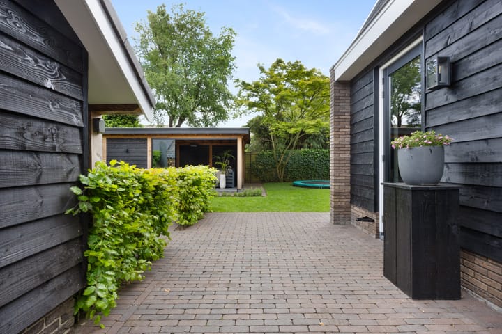 Photo 39 of Sweijslaan 4