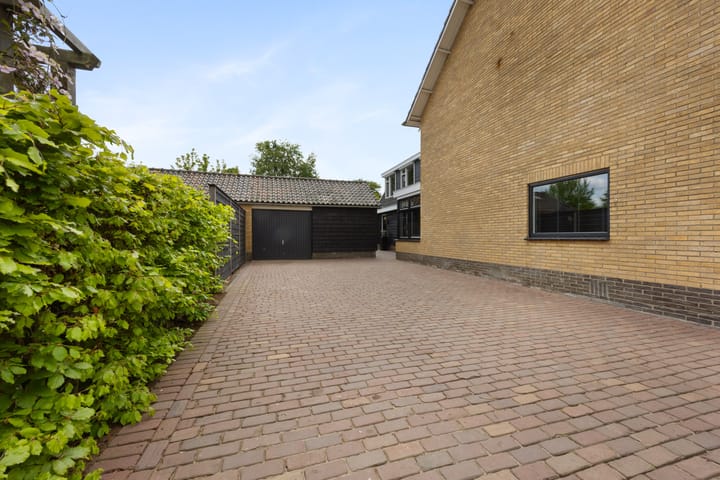 Photo 51 of Sweijslaan 4