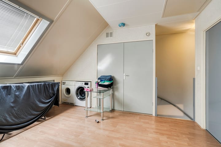 Foto 27 van Lijnbaanstraat 17