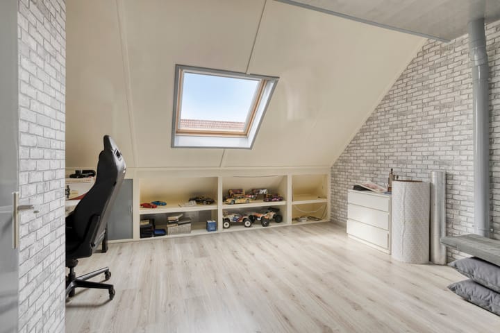 Foto 29 van Lijnbaanstraat 17